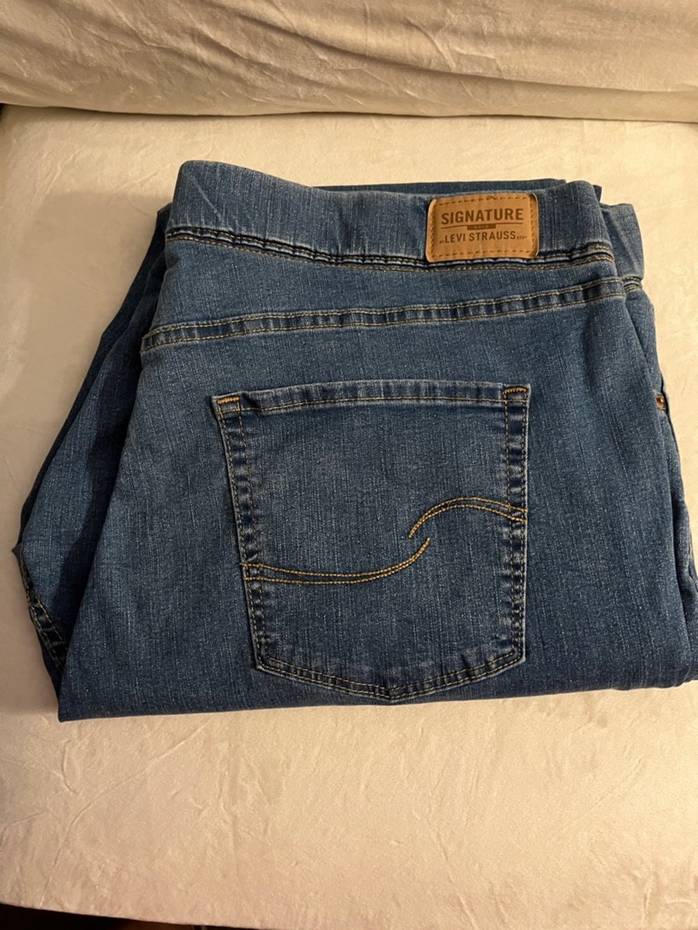 Signature By Levi Strauss Light Blue Womens Pull On Bootcut Jeans - Size 22 Long